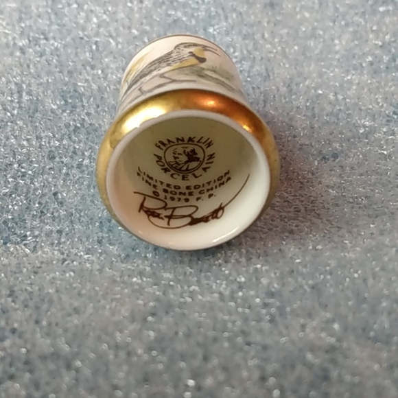 Franklin Porcelain 1979 Thimble Birds Flowers Western Meadowlark Sturnella - Picture 4 of 4